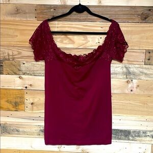 Soho Lady size One Size (Plus) Burgundy Color Elegant Lace Cap Sleeve Blouse